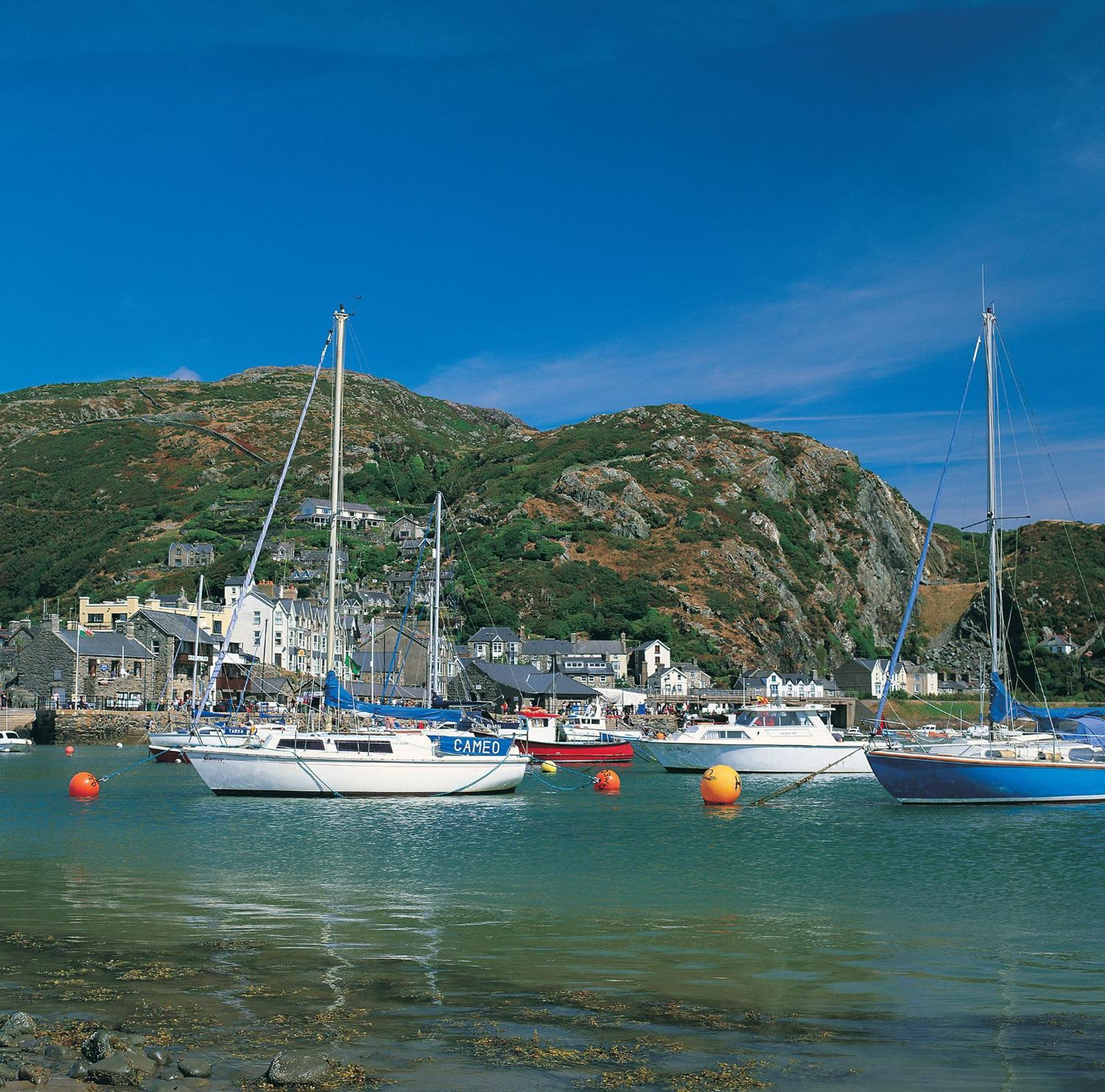 Penbryn Mynach Holiday home *